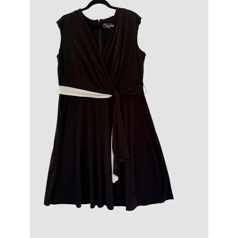 Just Taylor Faux Wrap Dress Womens 18W Black White Contrast Tie Waist Sleeveless